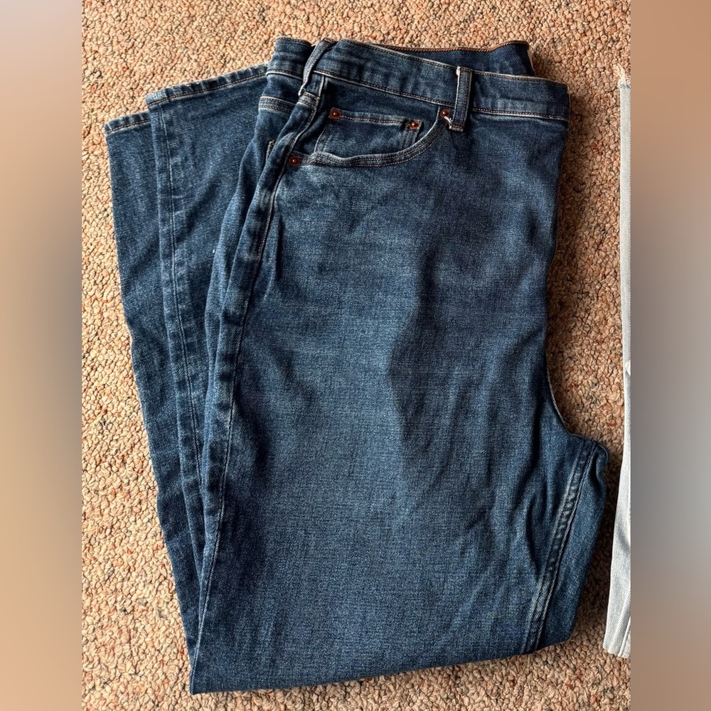 SOLD**Women’s Abercrombie & Fitch The Ankle Straight Ultra High Rise Jeans